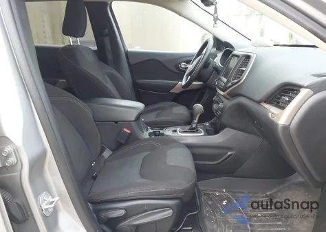 2017 Jeep Cherokee Latitude 4X4 из США, поврежденный, VIN 1C4PJMCBXHW612120